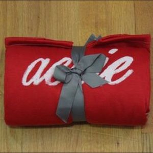 🌼Aerie holiday blanket🌼